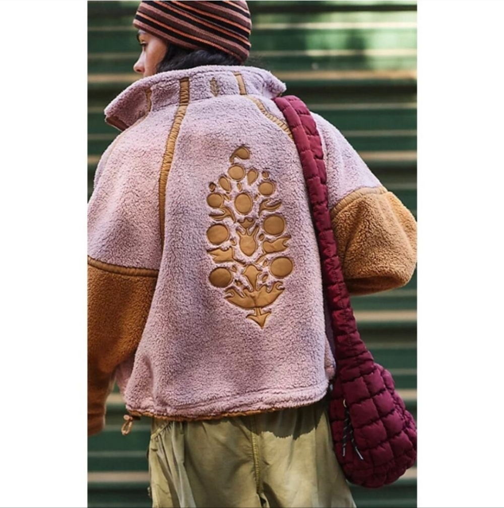 NTW FREE PEOPLE Mountain High Logo Fleece Half Zip